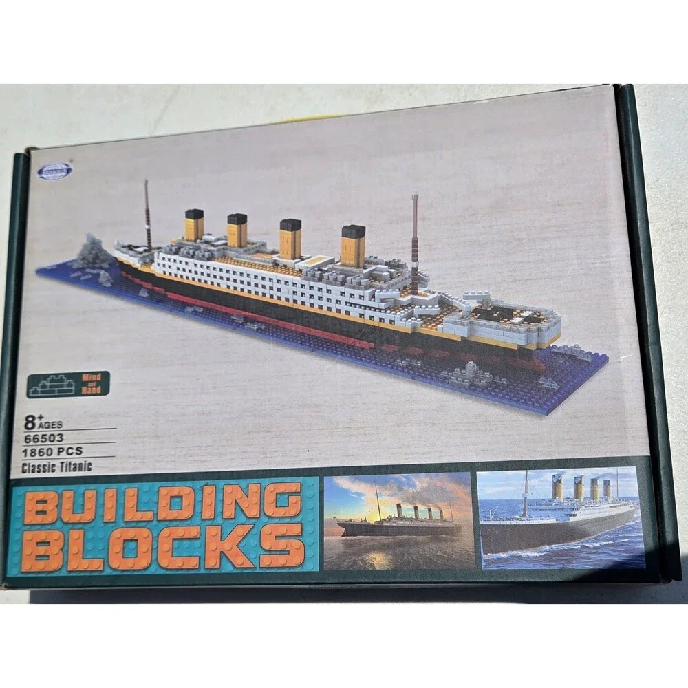 Classic Titanic Building Block Set - 1860 PCS Model 66503 (Micro Blocks)